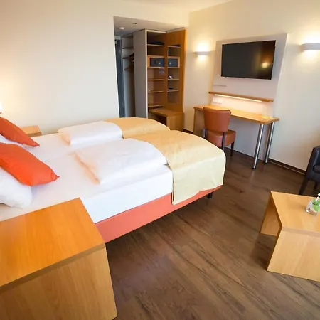 Berghotel Tambach 3*