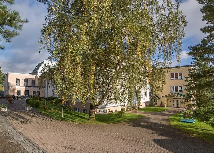 Otel Berghotel Tambach 3*