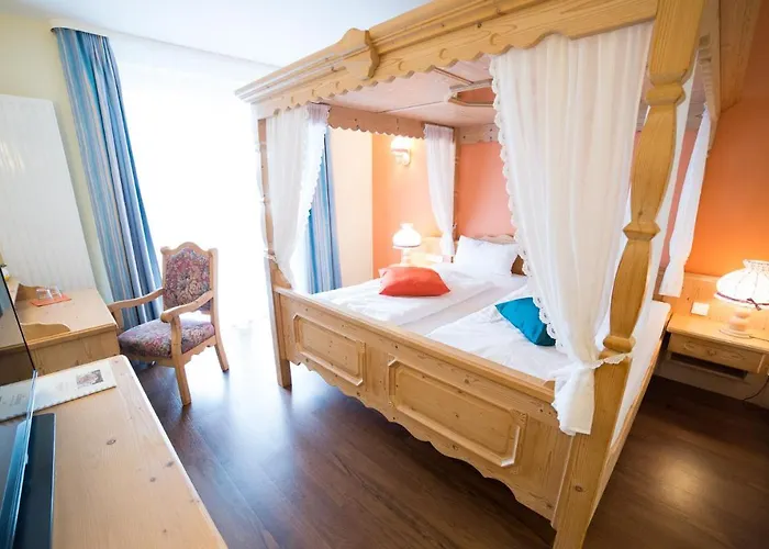 Otel Berghotel Tambach Tambach-Dietharz