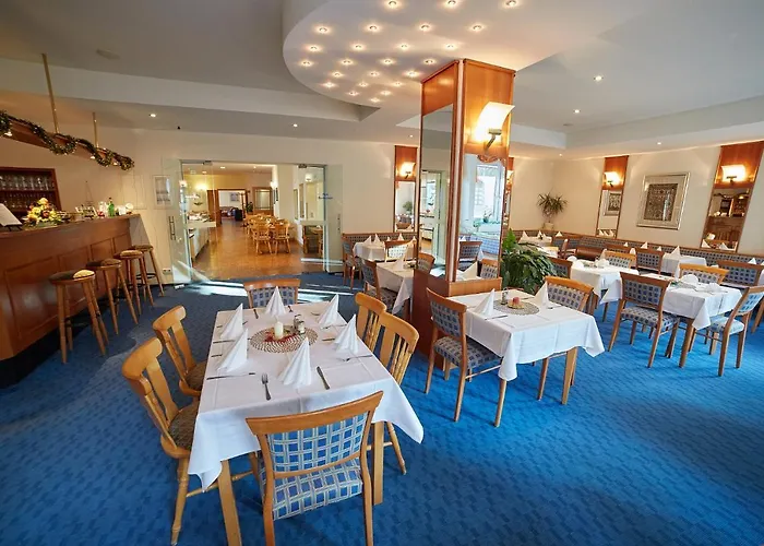 Otel Berghotel Tambach 3*